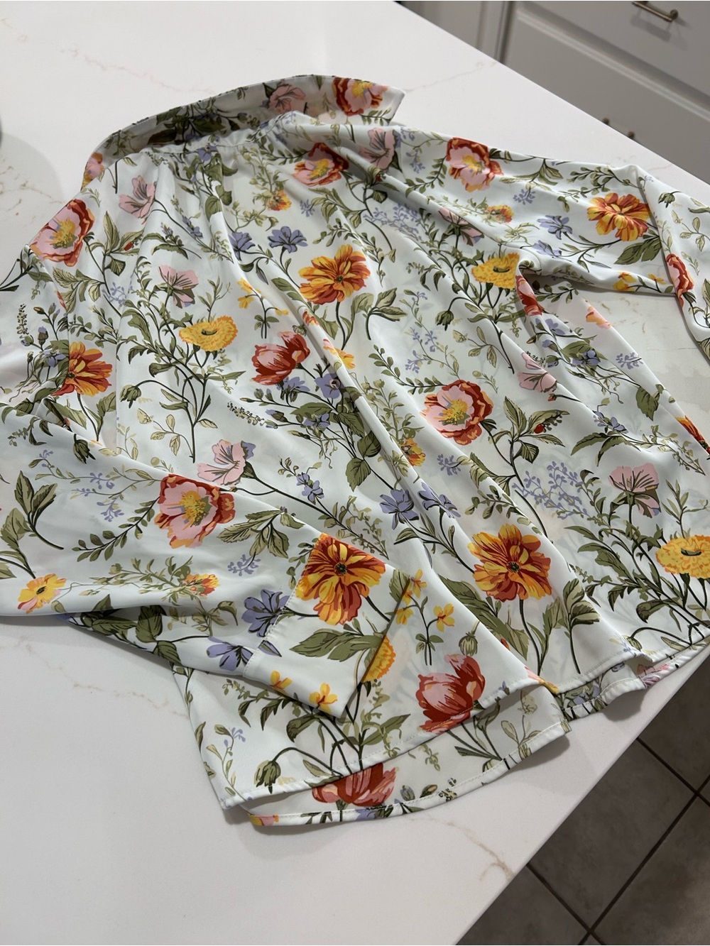 Joie from Anthropologie Silk feel Floral Button-Up Shirt - Picture 5 of 6